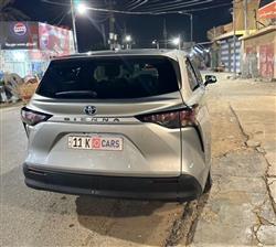 تۆیۆتا سیانا